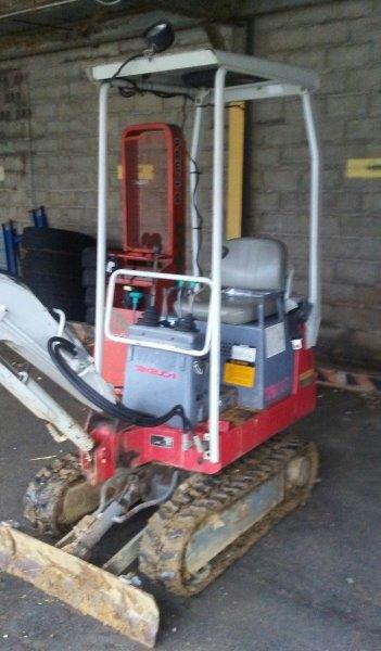 1999 Takeuchi TB007 Mini Excavator (970122)